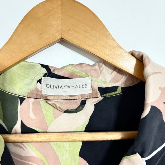 Olivia von Halle Black and Pink Floral Pajamas $777 Retail - Picture 5 of 10